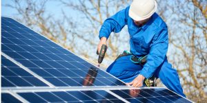 Installation Maintenance Panneaux Solaires Photovoltaïques à Etiolles